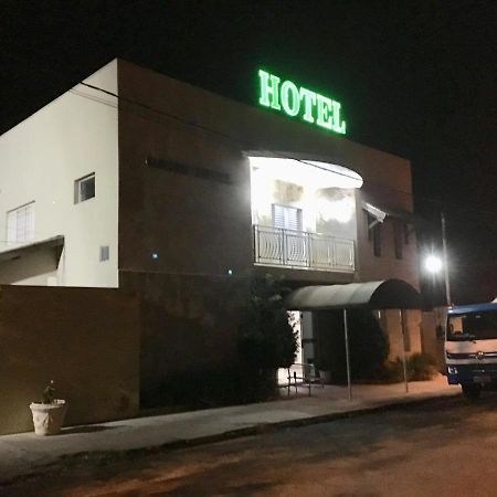 Oasis Hotel Severínia エクステリア 写真