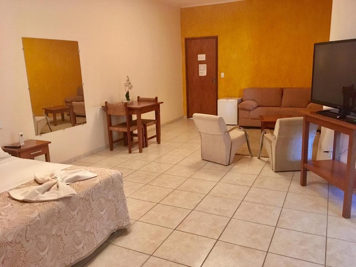 Oasis Hotel Severínia エクステリア 写真