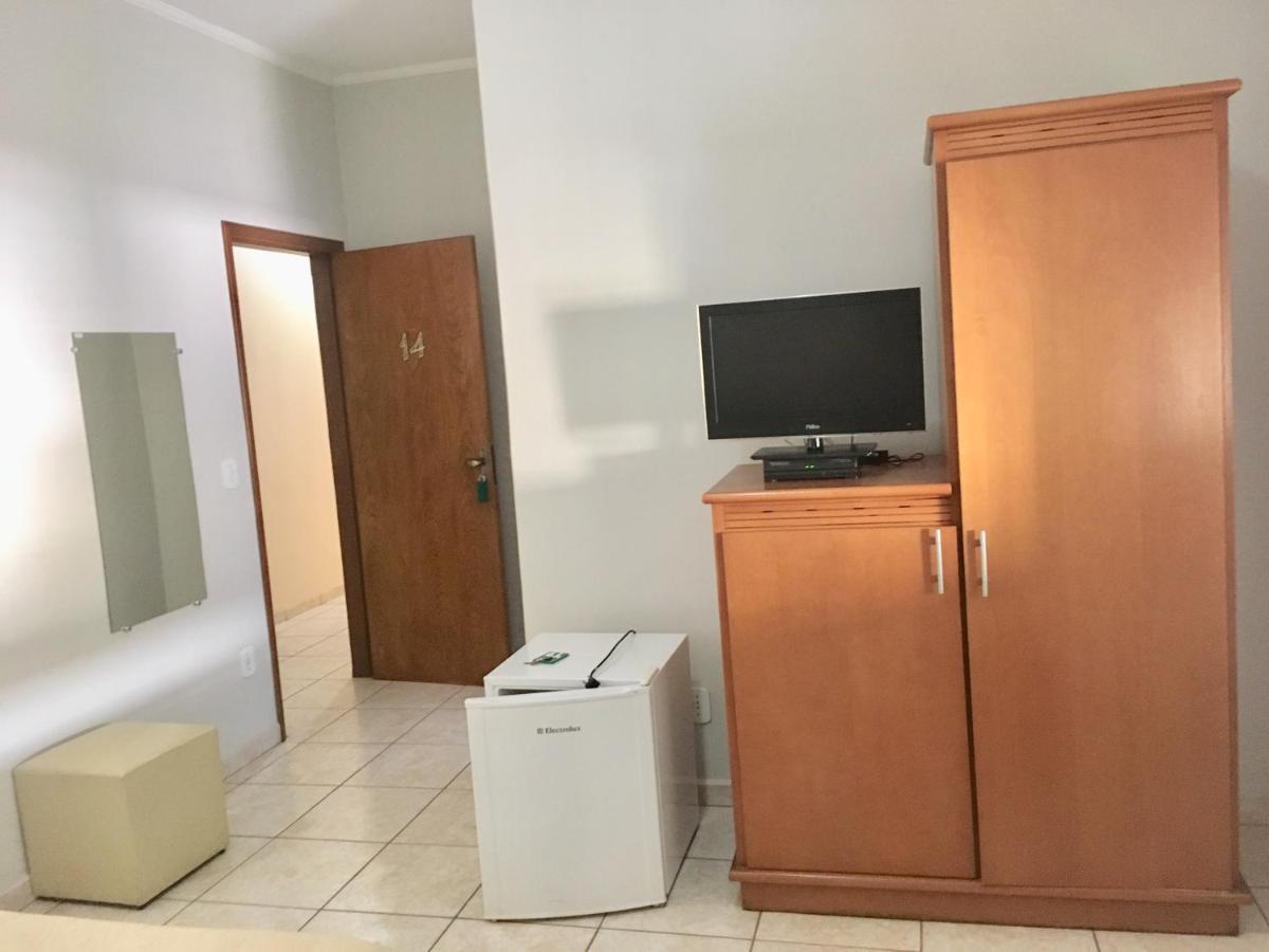 Oasis Hotel Severínia エクステリア 写真